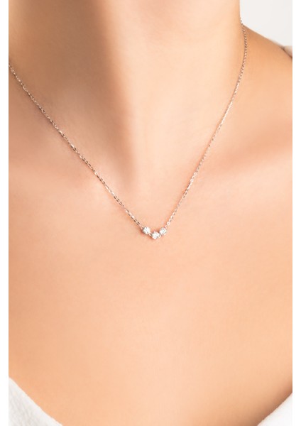 Mozanit Yolculuğu 18 Ayar Beyaz Altın Kaplama 46 cm Gümüş Kolye fiyatları