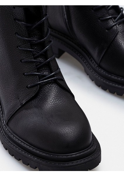 Siyah Hakiki Deri Kuşgözü Baskılı Bağcıklı Fermuarlı Kadın Bot fırsatları