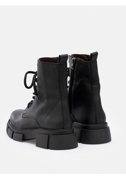 Siyah Fermuarlı Bağcıklı Hakiki Deri Kadın Bot indirimleri