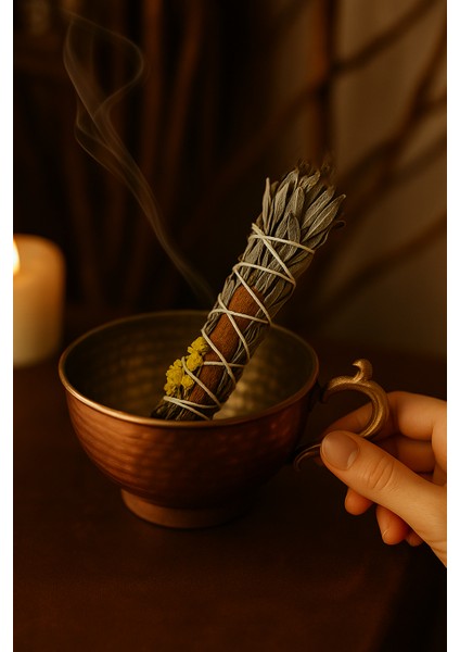 Adaçayı, Altın Otu ve Tarçın Demet Tütsü – Huzur, Bereket ve Pozitif Enerji