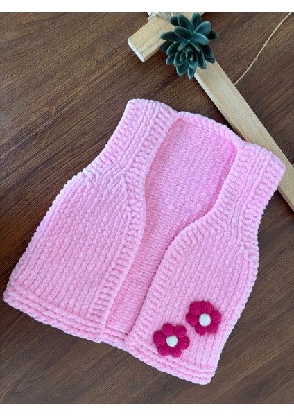 Örme Çiçekli El Örgüsü Kadife Bebek Yelek modelleri