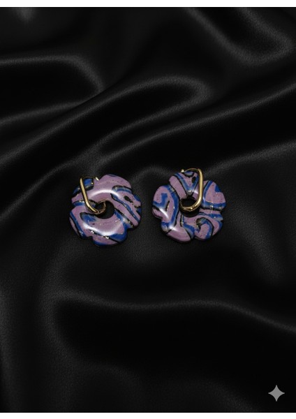 Noir Bleu – El Yapımı Mor & Lacivert Desenli Halkalı Küpe | Şık & Sanatsal Tasarım fiyatları