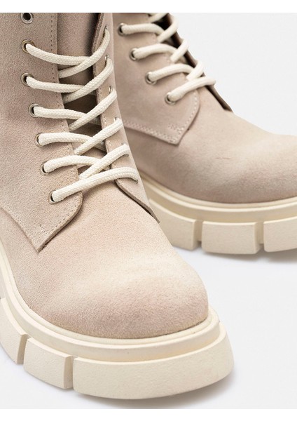 Bej Fermuarlı Bağcıklı Hakiki Süet Deri Kadın Bot