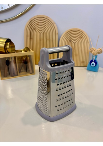 4 Yönlü Metal Rende – Kaymaz Tabanlı, Çok Fonksiyonlu Mutfak Rende fiyatları