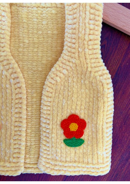 Çiçek Figürlü Kadife El Örgüsü Bebek Yelek fiyatları
