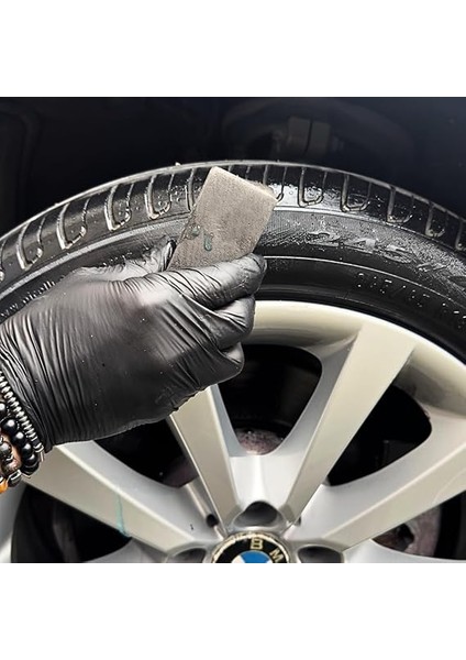 Jel Lastik Parlatıcı, 400ML, Yüksek Parlaklık, Uzun Süre Kalıcı modelleri