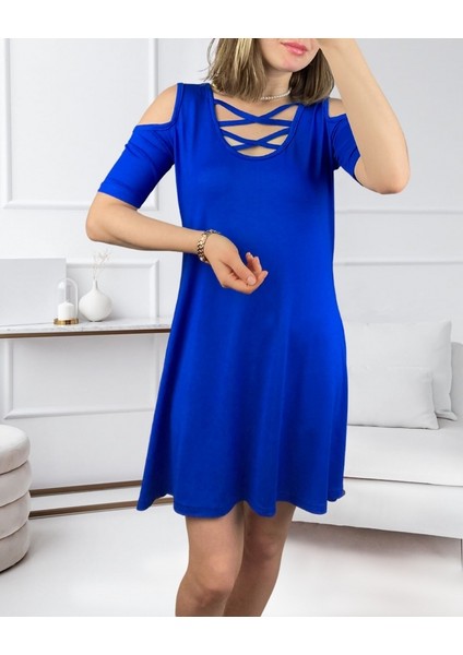 Dekolteli Bağcık Detay Viskon Kumaş Elbise fiyatları