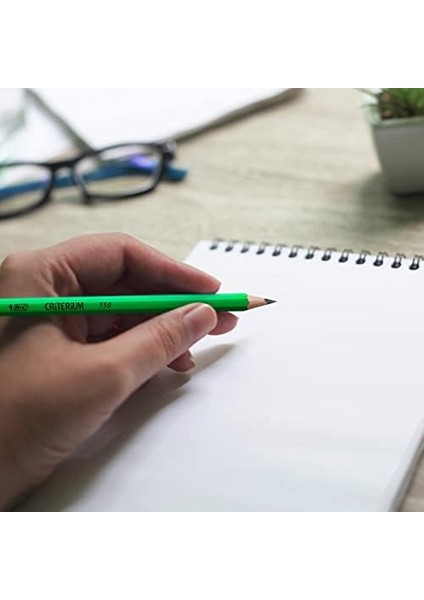 Criterium 550 2b Kurşun,, Altıgen Gövde ile Rahat Tutuş, Yumuşak Uç, Açılır modelleri