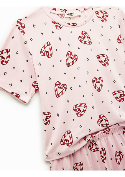 Kısa Kollu U Yaka Baskılı Şortlu Yılbaşı Pijama Takımı modelleri