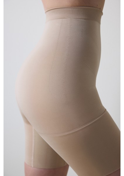 Ten Rengi Dikişsiz Yüksek Bel Toparlayıcı Şort Korse