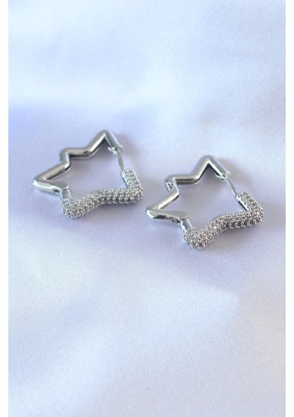 Gümüş Renk Yıldız Model Zirkon Taşlı Pirinç Kadın Küpe