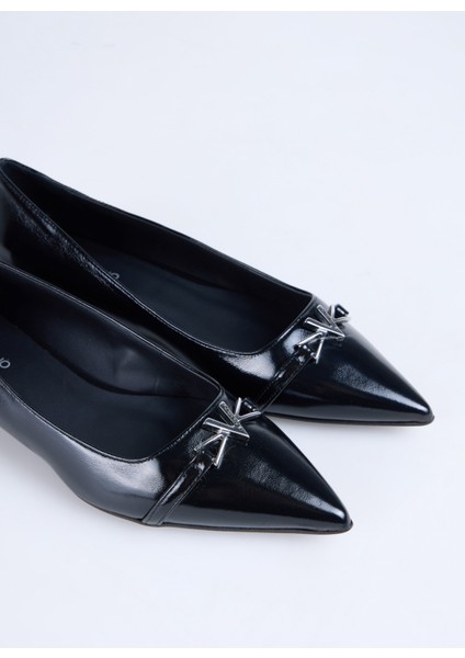 Siyah Kadın Düz Ayakkabı 91D2546VER550 indirimleri