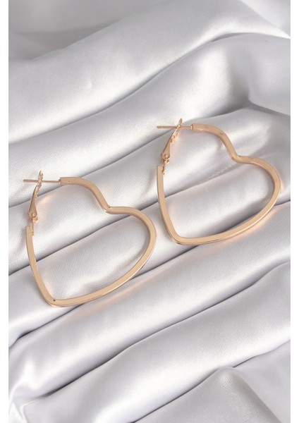 Pirinç Gold Renk Kalp Model Kadın Küpe