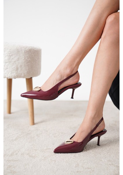 Seldy Gold Kalp Toka Detaylı Topuklu Ayakkabı indirimleri