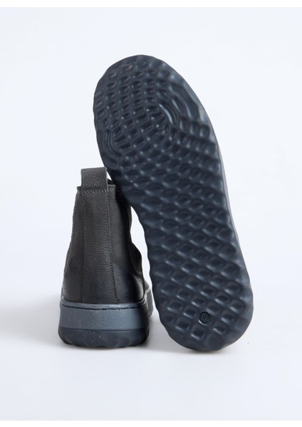 Antrasit Erkek Bot Saru fırsatları