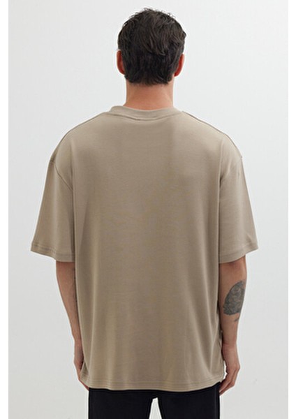 Oversize Bej Tişört Erkekler İçin Günlük Kullanıma Uygun Pamuklu Kısa Kol