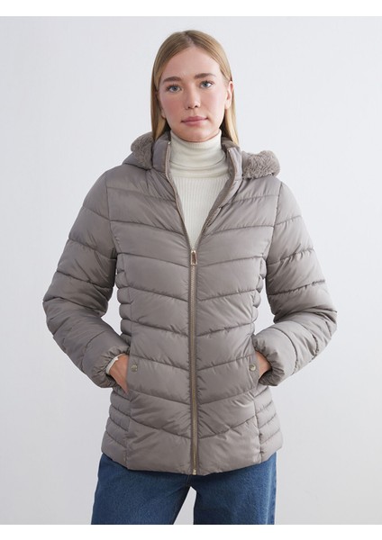 Yeni Sezon Kürklü Kapüşonlu Kadın Şişme Mont