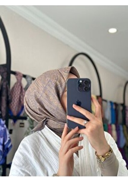 Çini Desen Soft Eşarp Pamuklu Kolay Şekil Alan 90x90 cm Kadın Aksesuarı modelleri