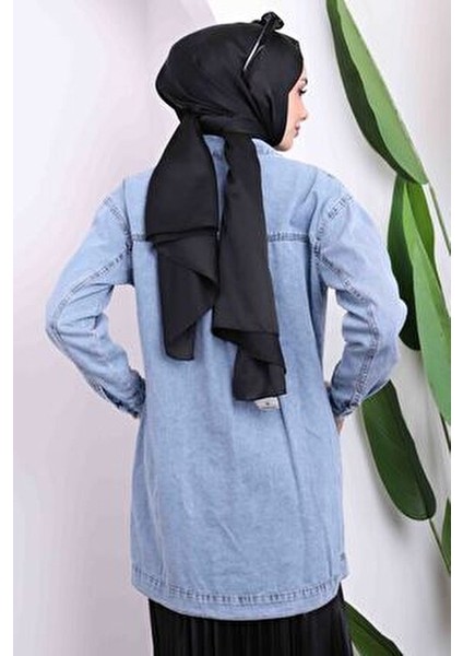 Mavi Cepli Taş Detaylı Kadın Kot Ceket Dokuma Kumaşla Şık Tasarım