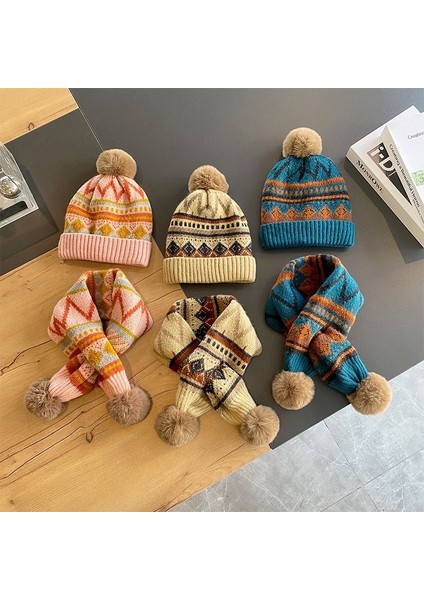 Sonbahar ve Kış Yeni Renkli Desen Çocuk Örme Yün Şapka Sıcak Çapraz Boyun Iki Parçalı Set (Yurt Dışından) fiyatları
