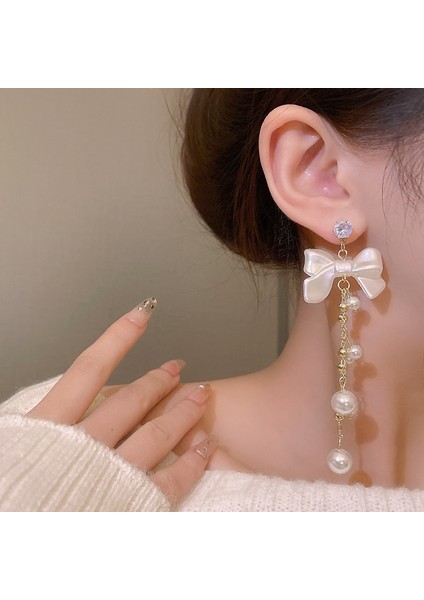 ADORE-E6317-20-2 Altın Fiyonk Püsküllü Kadın Küpesi (Yurt Dışından) fiyatları