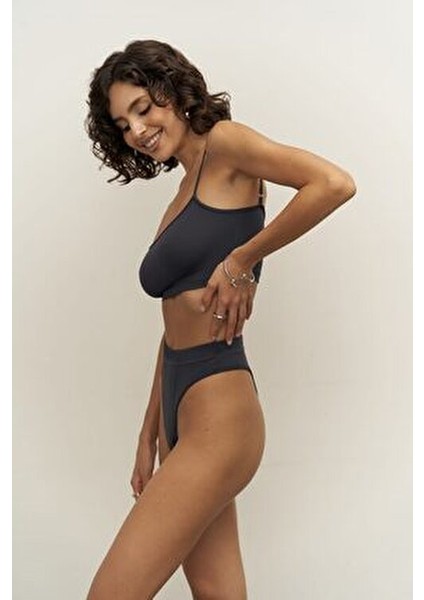 Finn Kadın Antrasit İç Çamaşırı Takım İnce Askılı Esnek Yapı ile Rahat Kullanım