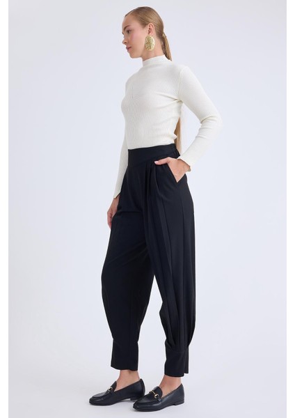 Yüksek Bel Piliseli Bilek Boy Pantolon fiyatları