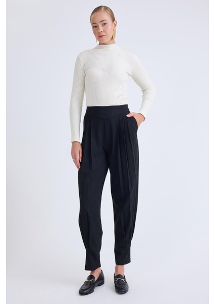 Yüksek Bel Piliseli Bilek Boy Pantolon