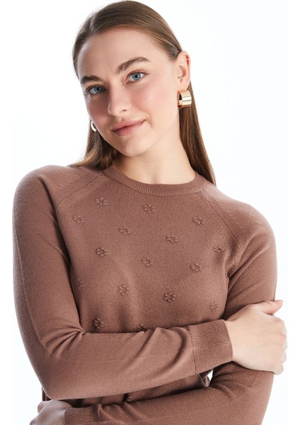 Yeni Sezon Bisiklet Yaka Çiçekli Kadın Triko Kazak