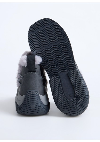 Siyah Kadın Bot Tuly fırsatları