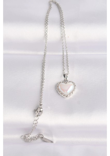 316L Çelik Zincir Gümüş Renk Beyaz Taşlı Bombeli Kalp Kolye fiyatları