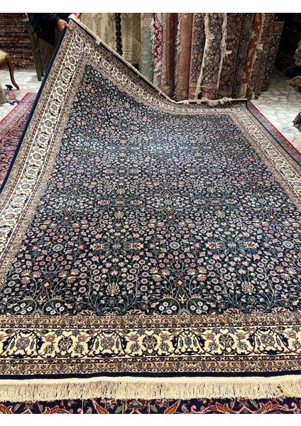 El Dokuma Sümerbank Hereke Halısı Imzalı Yedi Dağın Çiçeği Model Birinci Sınıf Kalite Ebat 320X230