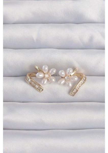 Pirinç Gold Renk Zirkon Taşlı Kıvrımlı Inci Çiçek Küpe