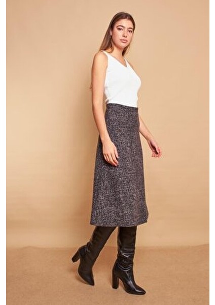 Kadın Kışlık Yünlü Jakarlı Hafif Likralı Kumaş Yüksek Bel Uzun Çan Etek-Siyah Diyagonel