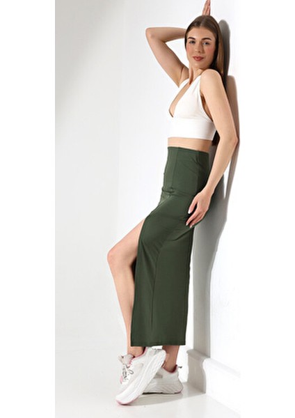 Yırtmaçlı Uzun Etek Dalgıç Kumaş 92 cm Kadınlar İçin Şık ve Rahat Tasarım