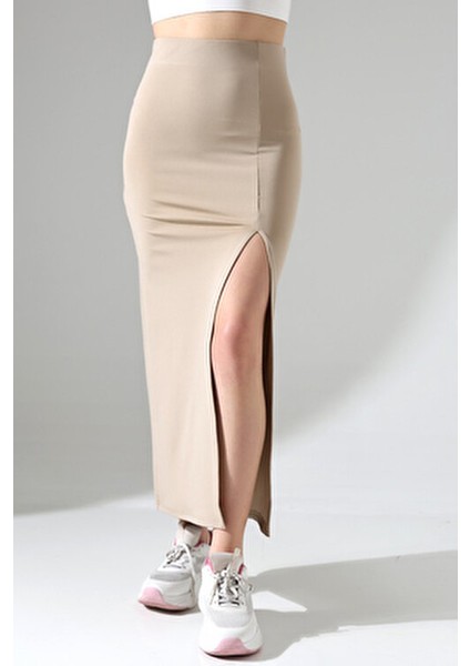 Uzun Yırtmaçlı Etek Dalgıç Kumaş 92 cm Bej Renkle Şık ve Rahat Kullanım