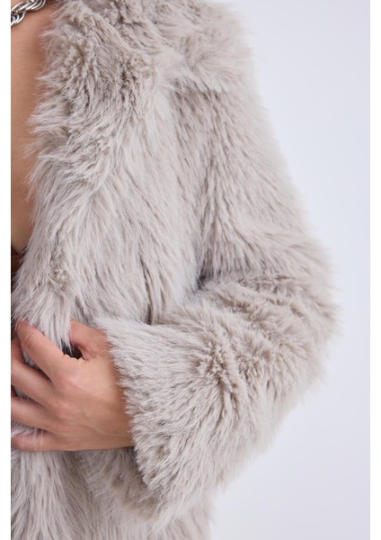 Kısa Peluş Ceket indirimleri