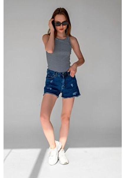 Kadın Kolsuz Atlet Siyah Çizgili Fitilli Halter Yaka %95 Pamuk Nefes Alabilir