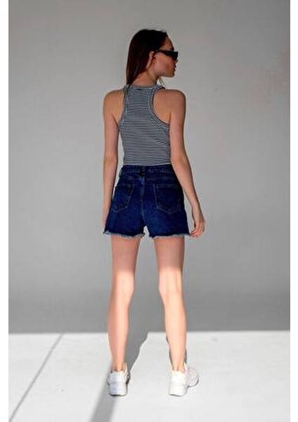 Kadın Kolsuz Atlet Siyah Çizgili Fitilli Halter Yaka %95 Pamuk Nefes Alabilir