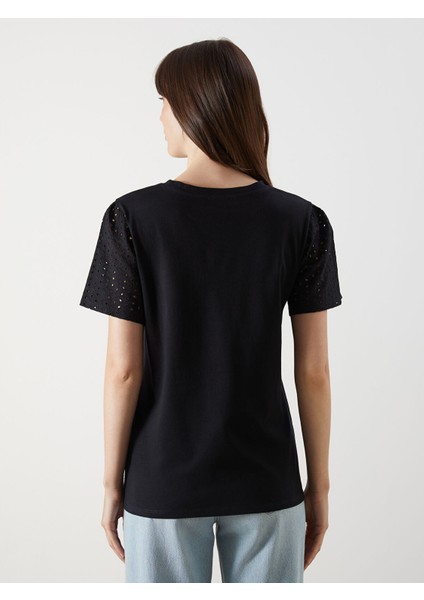 Yeni Sezon Bisiklet Yaka Ajurlu Kadın Tişört fırsatları