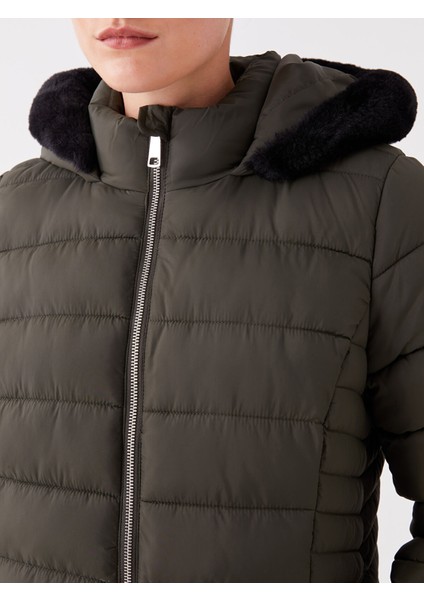 Yeni Sezon Kadın Kapüşonlu Düz Şişme Mont fırsatları