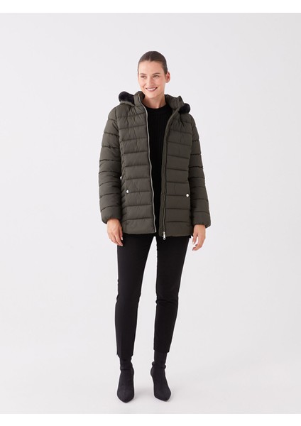 Yeni Sezon Kadın Kapüşonlu Düz Şişme Mont modelleri