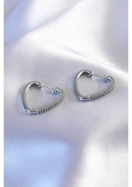 Gümüş Renk Zirkon Taşlı Kalp Model Kadın Küpe - TJ-BKP7239