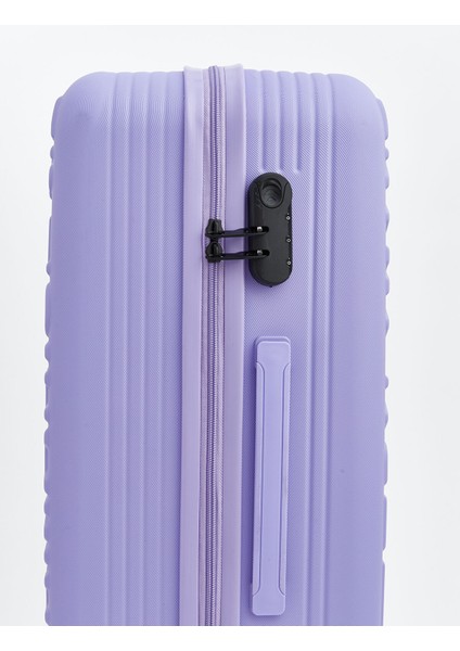 Yeni Sezon Kilit Detaylı Küçük Boy Valiz fırsatları