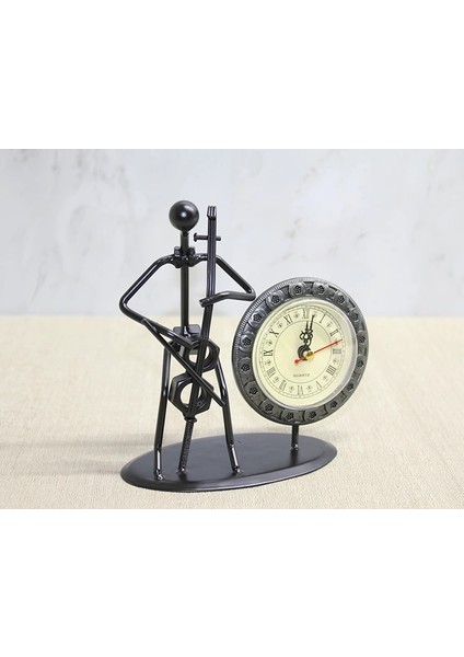 Metal Saatli Keman Çalan Müzisyen ALK4333