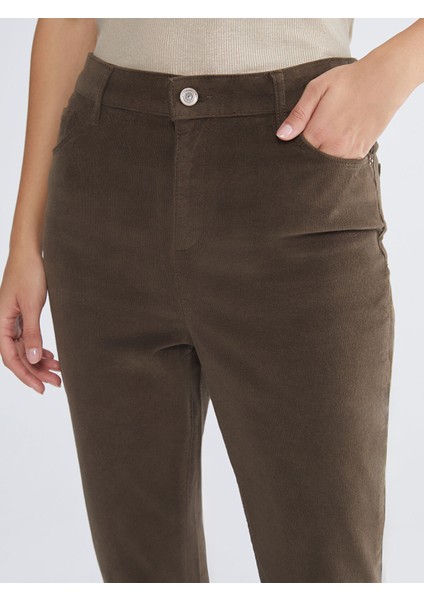 Yeni Sezon Dar Fit Kadife Kadın Pantolon modelleri