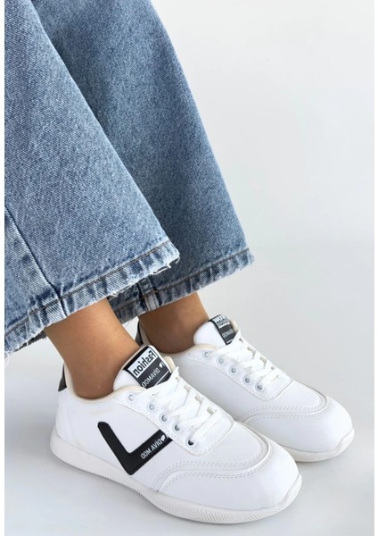 Xmpdby Jowen Beyaz Cilt Siyah Detaylı Bağcıklı Spor Ayakkabı (Numara: 39)