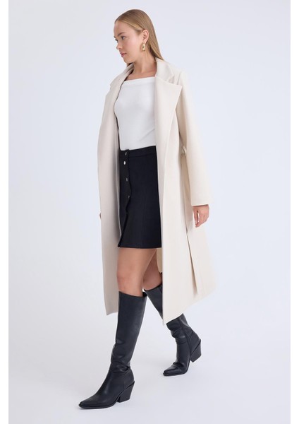 Ceket Yaka Kuşaklı Kaşe Kaban