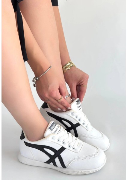 Xmpdby Zlay Beyaz Cilt Siyah Detaylı Bağcıklı Spor Ayakkabı (Numara: 38)