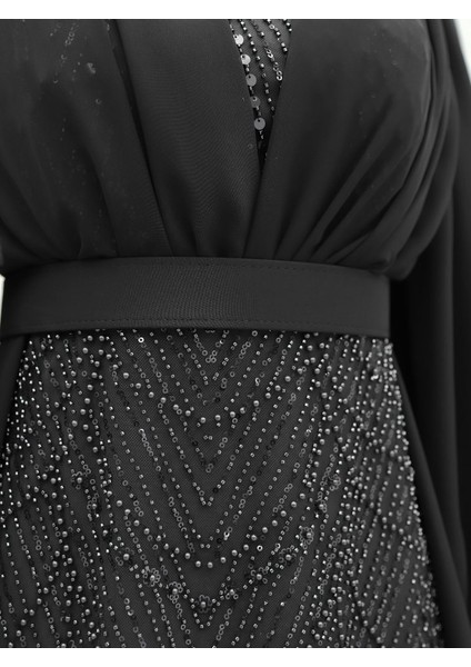 Boncuk ve Pul Detaylı Kemerli Şifon Abiye -Siyah modelleri